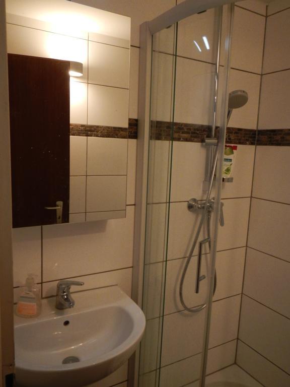 Sonniges Modernes Appartement Hoehenberg Köln Kültér fotó