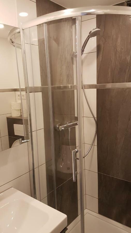 Sonniges Modernes Appartement Hoehenberg Köln Kültér fotó
